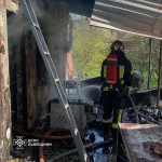 На Сокільницькій у Львові палає будівля: пожежа загрожує житловим приміщенням – Голос Сокальщини