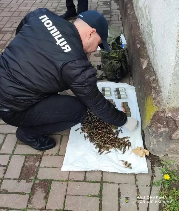 У Самборі затримали підозрюваного у збуті нелегальної зброї та боєприпасів
