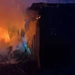 Львівські вогнеборці приборкали пожежу в гаражному комплексі