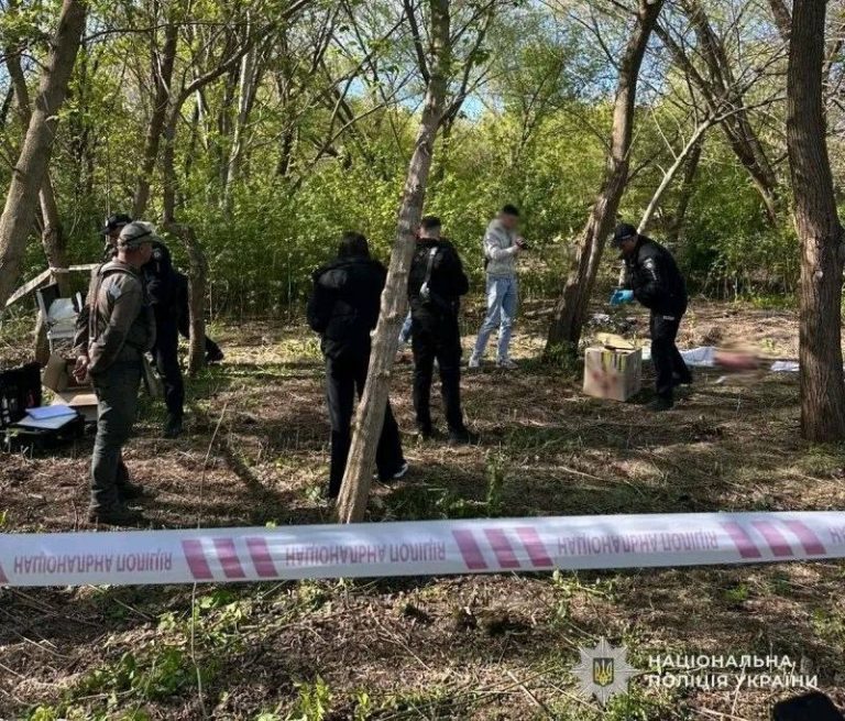 Тіло хлопчика віком до місяця виявили в сумці в парку 700-річчя Львова