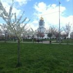 Квітневий Львів: сквер імені Івана Павла II у світлинах