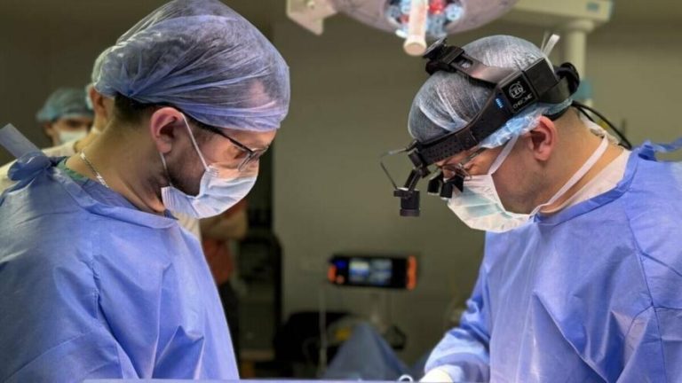 У Львові одна донорська пожертва подарувала двом пацієнтам шанс на життя без діалізу