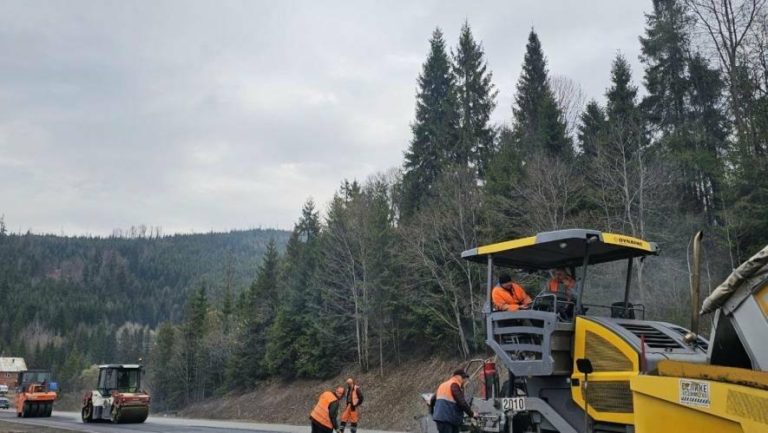 Львівщина інтенсивно оновлює мережу автошляхів