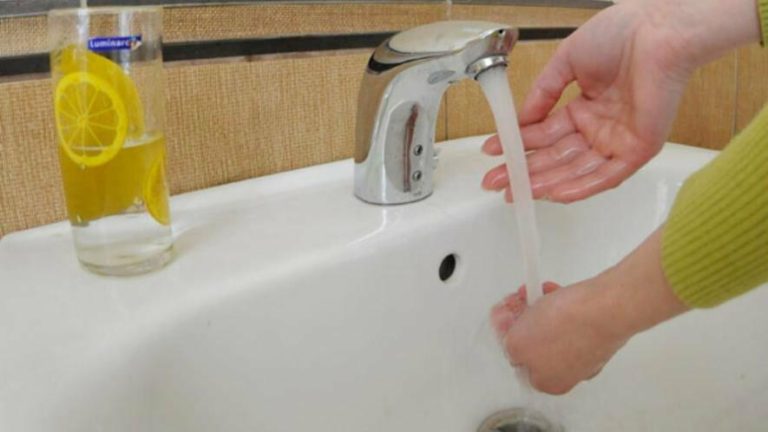У Львові гарячу воду достроково відновили ще в 49 будинках — хто потрапив до списку