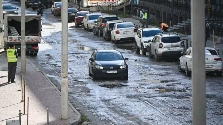 У Львові затягують ремонт найнебезпечнішої вулиці — у чому причина