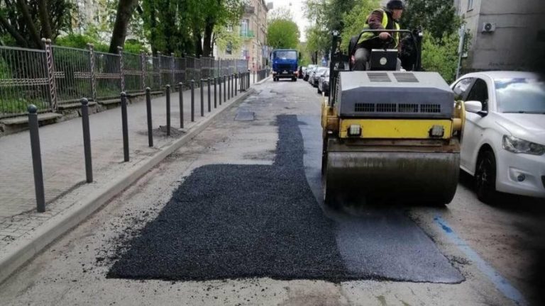 У Львові розпочався масштабний ремонт доріг — повний перелік вулиць