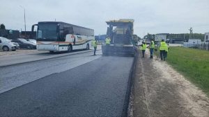 На західному об’їзді Львова очікуються ускладнення руху — водіям радять обирати альтернативні маршрути