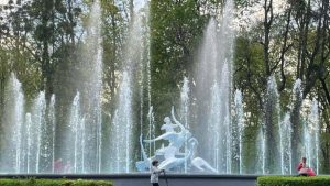 У Стрийському парку Львова відновив роботу легендарний фонтан «Івасик-Телесик»