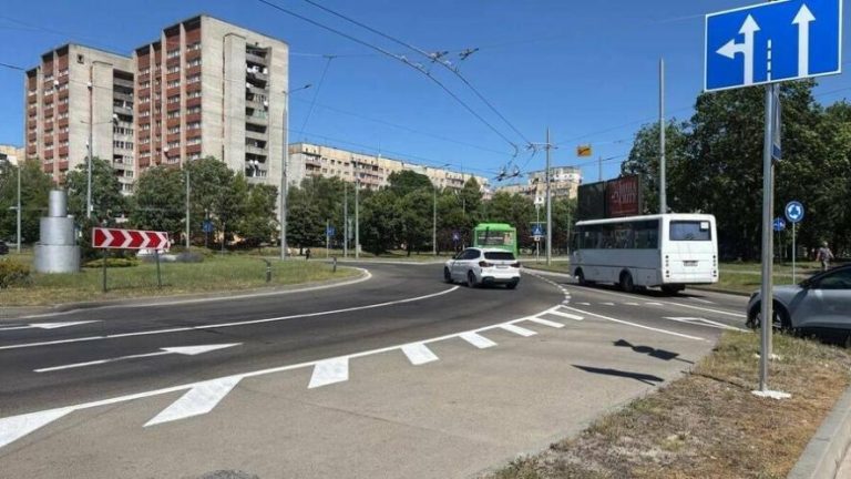 У Львові на перехресті Кульпарківська–Наукова запровадили сучасне кільце для зменшення аварійності