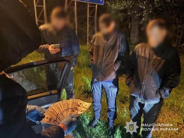 На Львівщині викрили організатора шахрайської схеми, який обіцяв «шлях» до Румунії