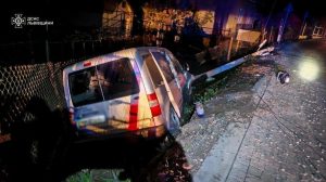 Нічна ДТП у Львові: водія зажало в салоні машини