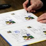 На честь 770-річчя Львова презентували ювілейну поштову марку