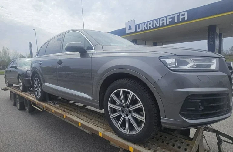 Що робити, якщо евакуатор пошкодив авто під час навантаження?