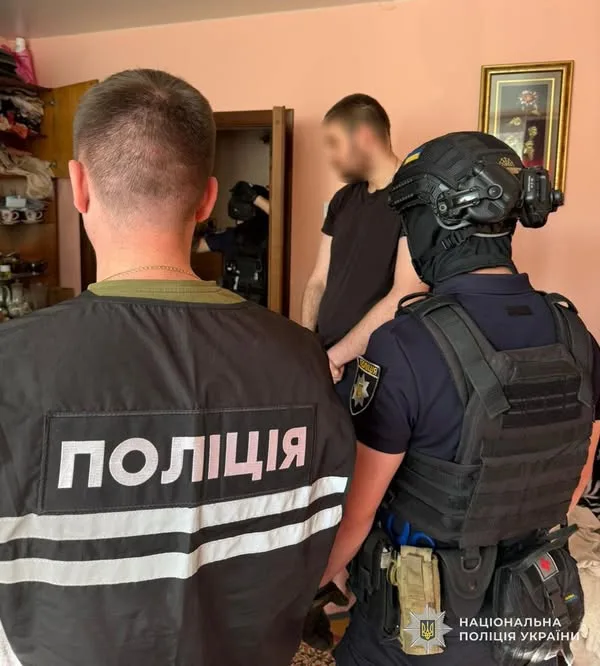 У Львові викрили й затримали збувача канабісу
