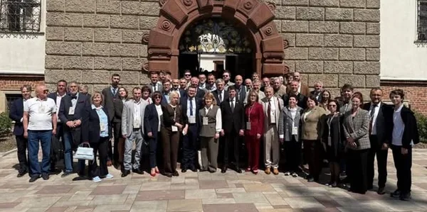 На конгресі в Баранові історики обговорили питання ексгумацій