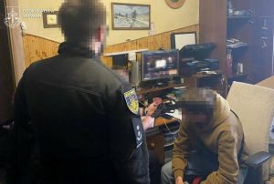 18-річний мешканець Львівщини виманив у знайомого доступ до банківського рахунку і привласнив кошти