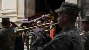 Львів прощається зі своїм загиблим Героєм — ФОТО