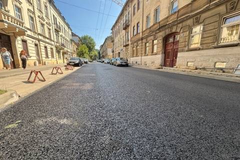На частині вулиці Героїв УПА відновили рух автомобілів