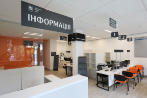 У львівському ЦНАПі технічний збій призвів до втрати записів на 9 червня