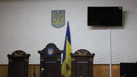 Директора підрядної фірми, який привласнив понад 400 тисяч під час ремонту школи під Львовом, суд залишив без покарання