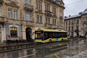 Через ремонт Стрийської у Львові змінять рух трьох тролейбусних маршрутів