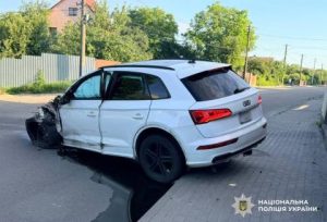 Гонитва за Audi Q5 у Пустомитах закінчилася смертельною аварією — водій зізнався в убивстві матері