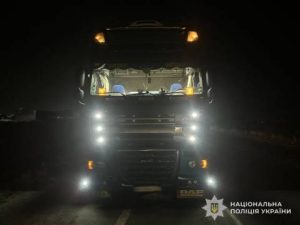 Біля Львова вантажівка смертельно збила пішохідку