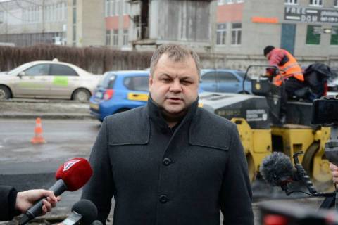 У травні керівник Львівтеплоенерго отримав понад 100 тисяч гривень зарплати — Варіанти