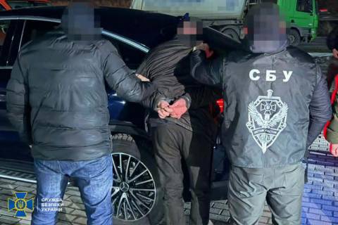 Зрайло, підозрюваний у хабарництві, прагне зберегти керівництво лікарнею за підтримки мера Стрия