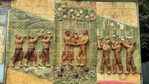 У Львові реставрували сховану десятиліттями мозаїку — панно стало частиною культурної спадщини