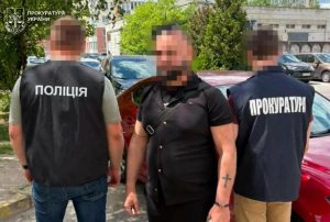 У Львові затримали іноземця, який за $12 000 організував фіктивні гастролі для вивезення чоловіка