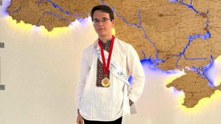 Випускник львівського ліцею здобув ідеальний результат — 800 балів на НМТ