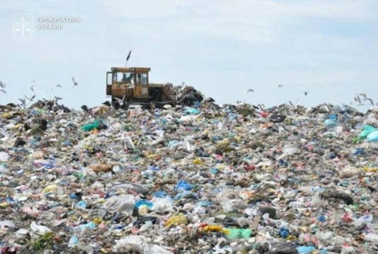 З Самбірської міськради примусово вилучили понад 5,2 млн грн через забруднення земель