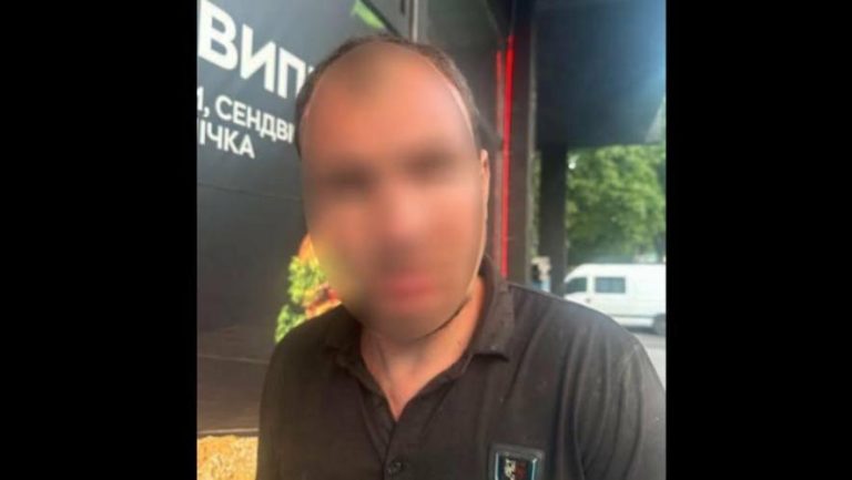 У Львові батько опинився під підозрою в наркотичному отруєнні 11-місячних близнюків