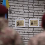 У Львові на фасадах шкіл відкриють 19 меморіальних дощок на честь захисників
