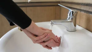 Гаряча вода повернулася до 1045 львівських будинків