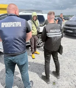 У Львові затримали підозрюваного в організації втечі до Румунії за 8 тисяч доларів