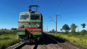 Під Стриєм на залізниці загинув 19-річний юнак
