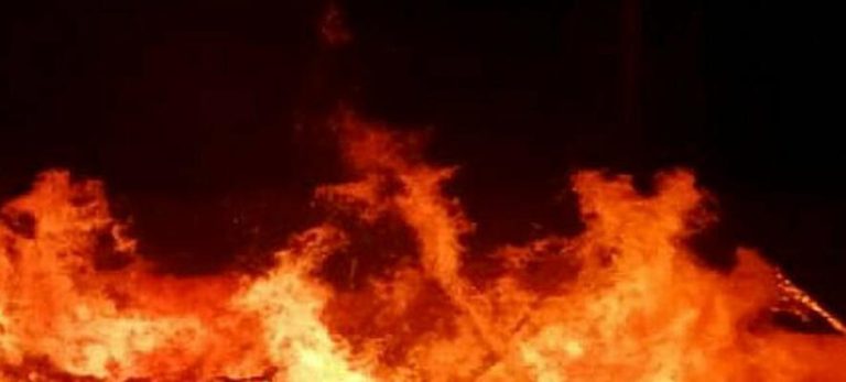 На Львівщині через замикання радіоприймача в пожежі постраждав власник квартири