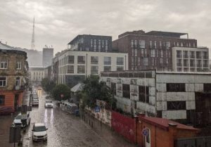 Четвер очікується з грозами та до +24°C