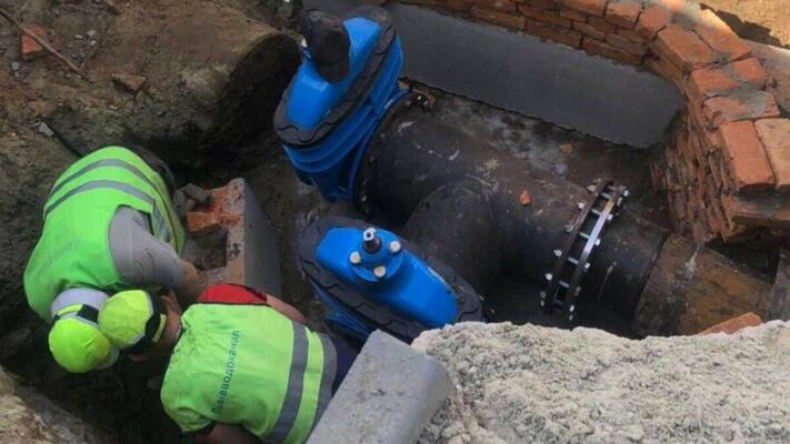 На Волоській у Львові завтра ремонтуватимуть водопровід — мешканцям організують підвіз води