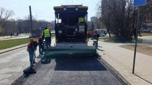 У Львові на вулиці Зеленій ліквідовуватимуть ями на асфальті — рух транспорту тимчасово обмежать