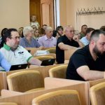 Вантажівки з аргілітом нищать дорожнє полотно на Львівщині
