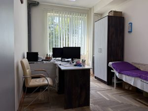 На Львівщині зруйнували лікарню (ФОТО)