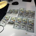 На Краківці митника викрили на отриманні хабара в $1 000 (ФОТО)