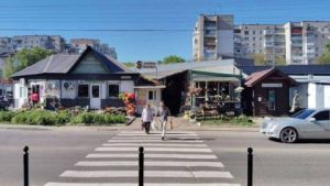 Через реконструкцію дорожнього полотна на вулиці Гетьмана Мазепи у Львові розберуть дев’ять тимчасових споруд