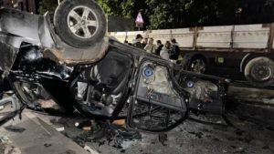 На Сихові у Львові зловмисники перевернули службовий автомобіль ТЦК після перевірки військовозобов’язаного