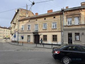 У центрі Львова виставили приміщення за 100 тисяч гривень — що пропонують