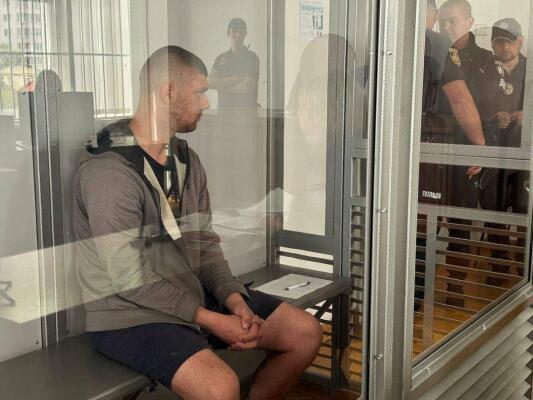 Суд помістив під варту підозрюваного у нападі на поліцейських у Сихові