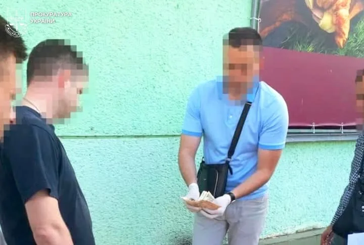 У Яворівському районі засудили голову громадської організації за вимагання та контрабанду прекурсорів